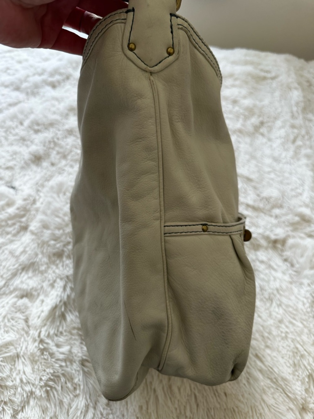 Marc by Marc Jacobs Cream Leather Hobo Bag with Front Pockets - Picture 5 of 16